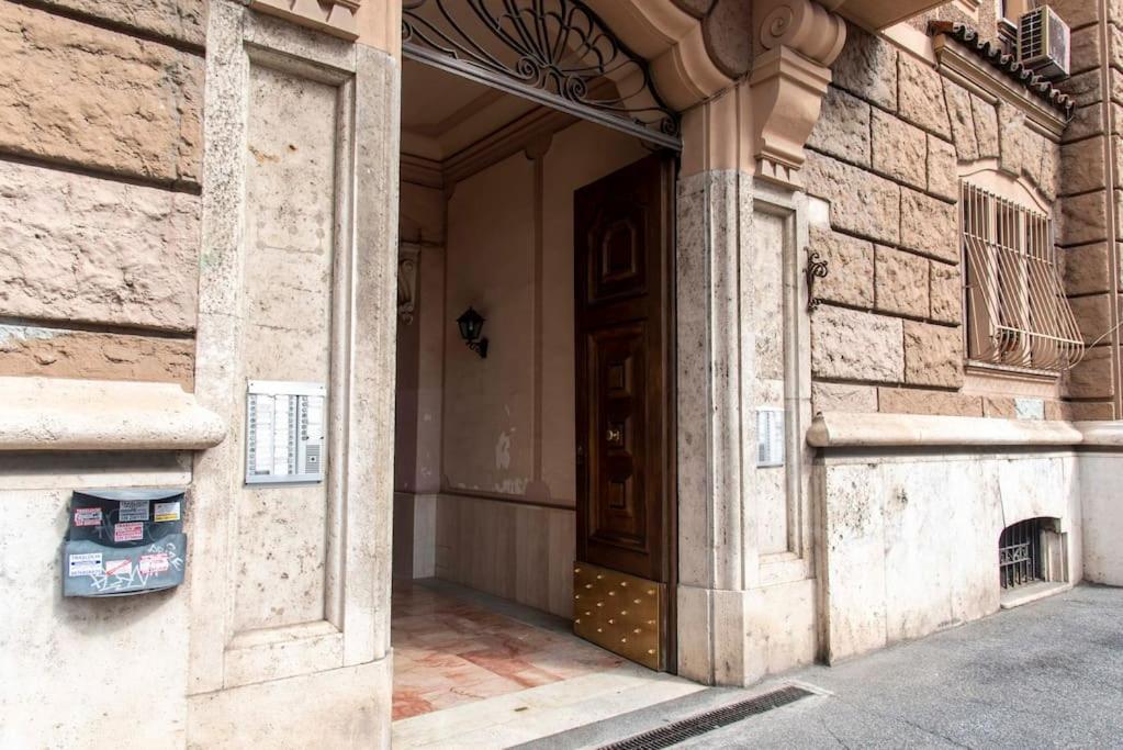 Domus Viola In San Giovanni Roma Exterior foto